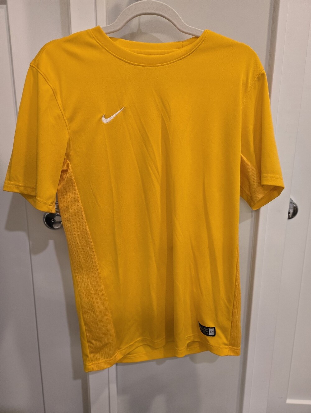 Nike Dri-FIT Authentic Team Men’s Small Gold Yellow Performance Shirt